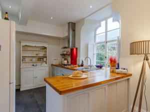 2 Bed in St Just 85610