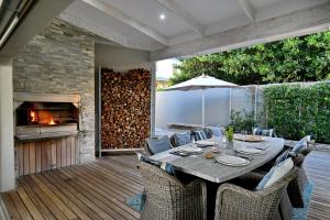 At Last Glentana Beach Manor