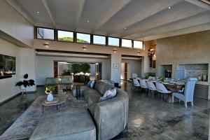 At Last Glentana Beach House