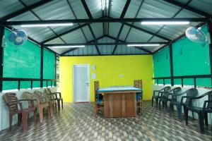 Beautiful Five Bedroom Villa Near Munnar