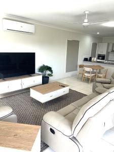 Spring Mountain Family Stay