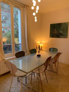 Belle maison 4 chambres, jardin, garage, 3km Paris, proche transports