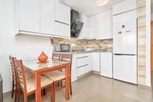 Vistas al Mar y Montaña