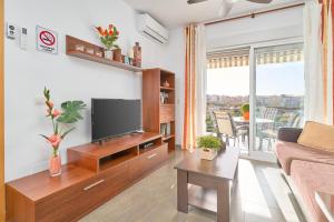 Vistas al Mar y Montaña