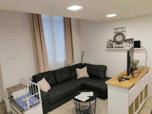 Cozy new studio with Free parking place in Garage