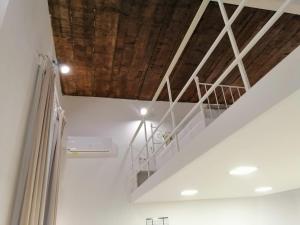 Cozy new studio with Free parking place in Garage