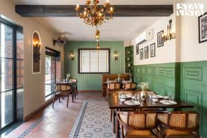 StayVista at The Harbhson House Pool, Jacuzzi & Sauna Stay