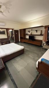 Hotel green land