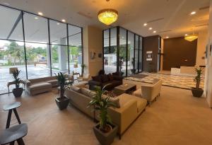 GYDEN STAYCATION #Straits Suites & Residences
