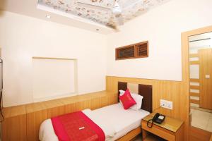Hotel Lav-kush Deluxe 2 Min From New delhi Railway Station