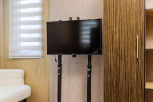 Atman Suite 2 BR Fort Victoria BGC Taguig