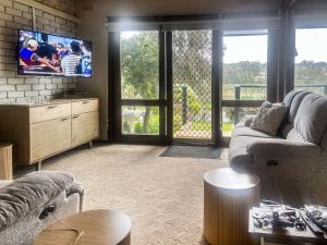 Unit 11, 6-8 Buckland Drive, Mallacoota