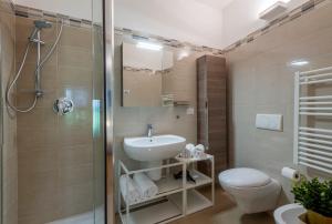 B Home - Elegant Apt with Terrace & Gym