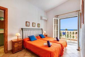 Villa Girasol by Villa Plus