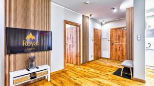 Apartamenty Rezydencja Karkonoska blisko szlaków i wyciągów by Royal Aparts