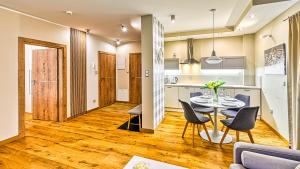 Apartamenty Rezydencja Karkonoska blisko szlaków i wyciągów by Royal Aparts