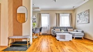 Apartamenty Rezydencja Karkonoska blisko szlaków i wyciągów by Royal Aparts