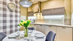 Apartamenty Rezydencja Karkonoska blisko szlaków i wyciągów by Royal Aparts