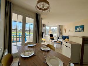 La Perle Vue sur lEtang et le Golf