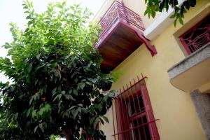 Back to the 50s near metro by Traser