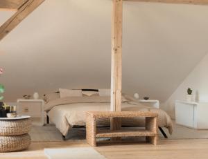 Apartment - Sleeps 3 - Balcony - Garden