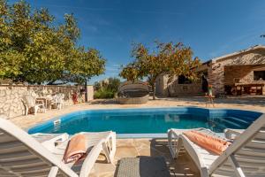 Villa Callista with Pool