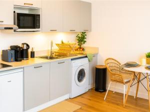 Modern apartment with AC near Old Nice & Beach