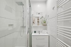 Lavie Maison I Marais Family with terrace