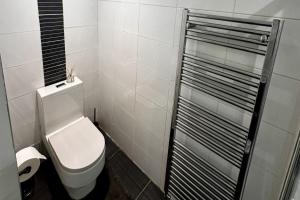 1 Bed Flat - Sleeps 3 - Pets - Parking - Wifi