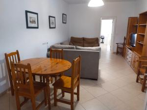 Piso Familiar Reina Mercedes