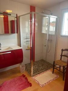 Charming family home with pool!