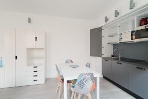 GuestHost - Modern Apartment Milano Precotto