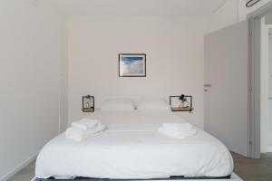 GuestHost - Modern Apartment Milano Precotto