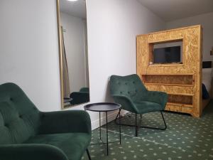 1Bed-ContactlessCheckIn-OutdoorSpace