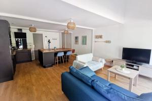 Duplex House With Large Terrace And Garden