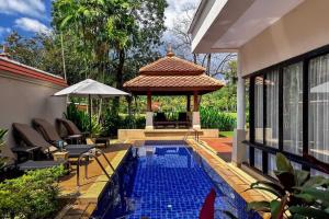 3Bed Villa - Sleeps 6 - Pool Garden Balcony