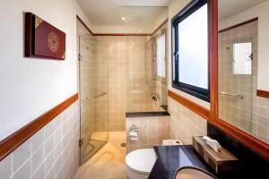 3Bed Villa - Sleeps 6 - Pool Garden Balcony