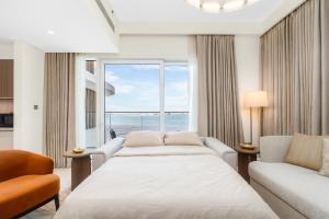 Beachfront Luxe 1BR Grand Bleu with Private Beach & Sea View