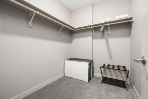 The Maureen Whitestown