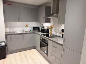 New Luxury 2 Bed Open Plan Apartment! City Centre