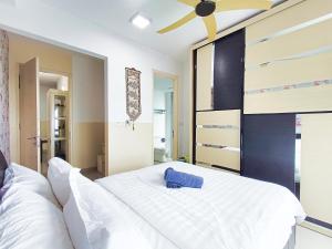 AZ 3Rooms Apartment at De Centrum Bangi-Putrajaya
