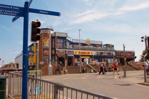 Modern 2 bedroom holiday apartment