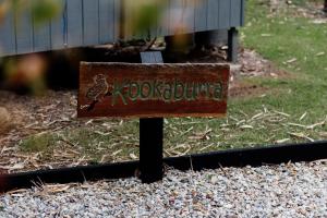 Tuckeroo Cottages & Gardens - Blue Wren & Kookaburra