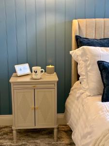 LAKE VIEW Luxury Apartment