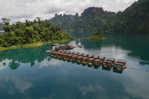 360 issara Floating Resort