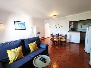 8 1 Figueirinhas - Casas & Papéis