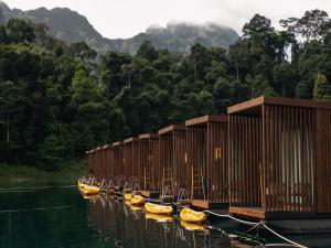 360 issara Floating Resort