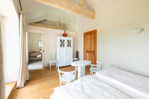 Luxus Villa mit großem Pool Alleinlage Nähe Graz