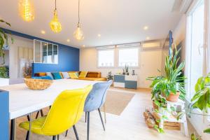 Spacieux rooftop 135m2 avec terrasse et parking