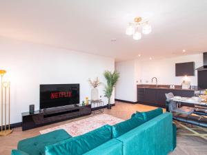 Luxury 2 Bed Apartment In Central Leeds Sleeps 6